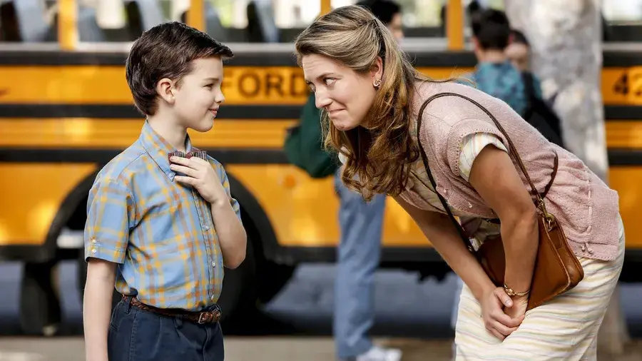 Young Sheldon und Mary Cooper